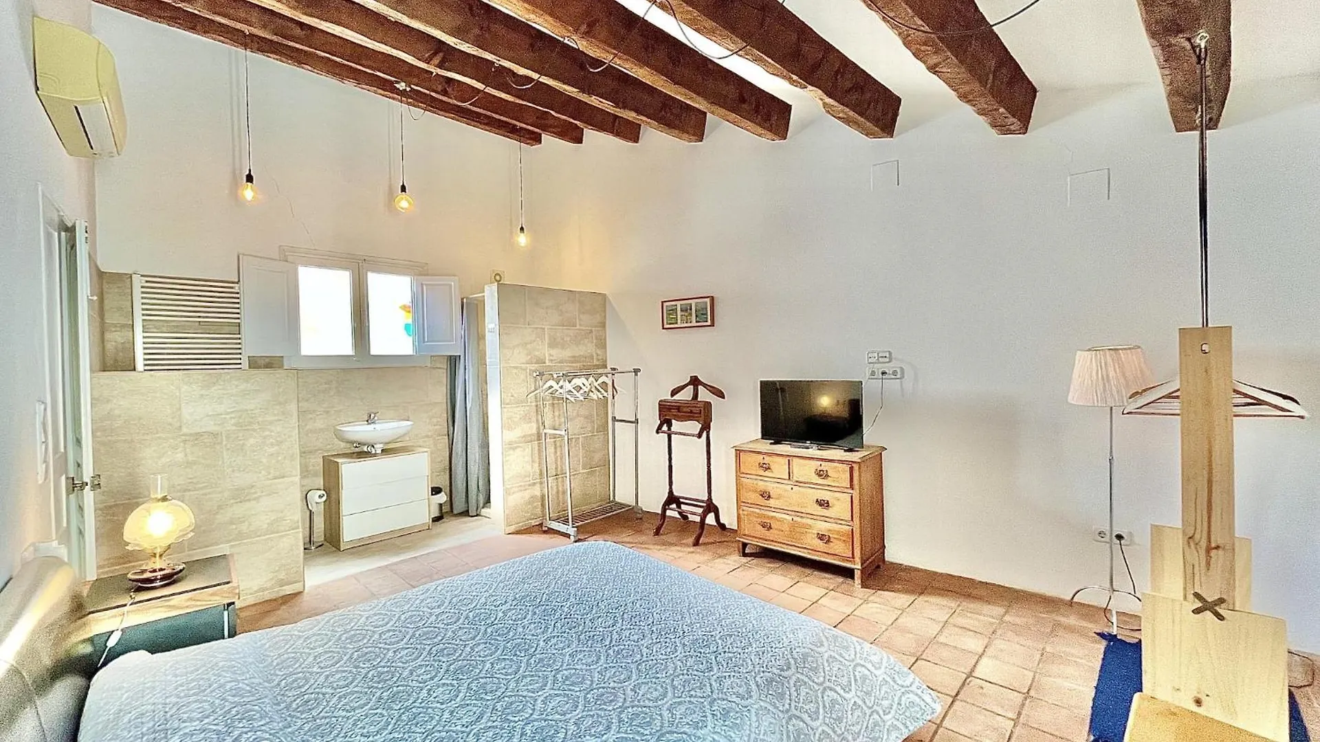 Spacious Apartment Near Roses Beach Spanien